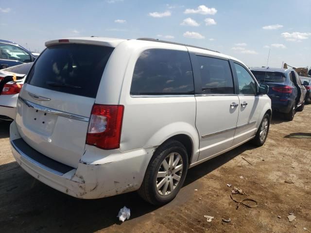 2012 Chrysler Town & Country Touring L