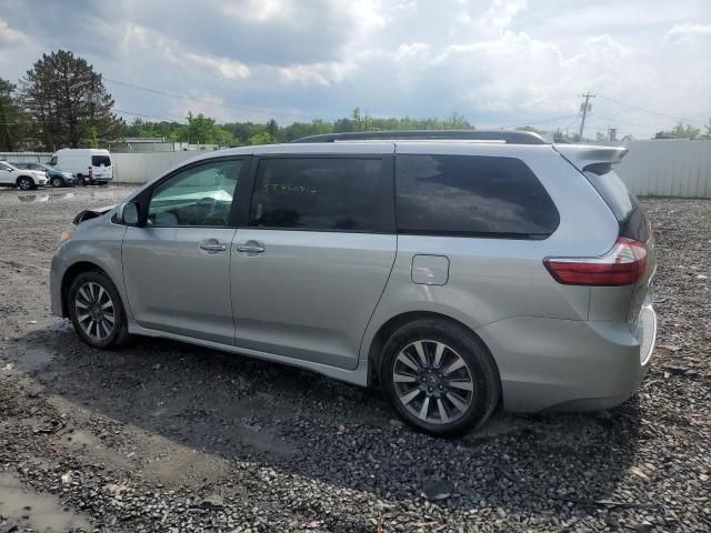 2019 Toyota Sienna XLE