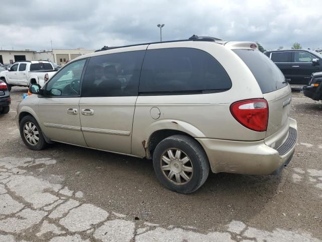 2005 Chrysler Town & Country Touring