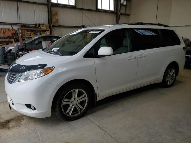 2012 Toyota Sienna XLE