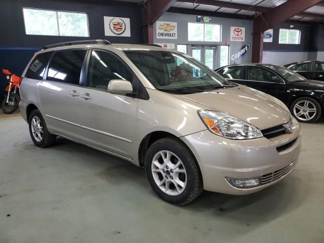 2005 Toyota Sienna XLE