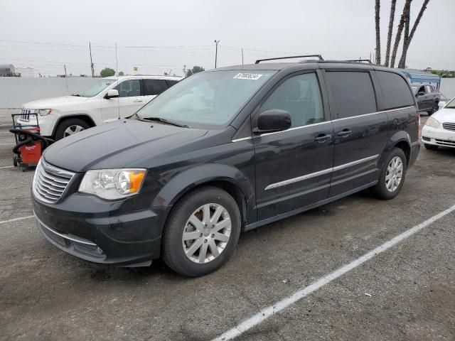 2016 Chrysler Town & Country Touring