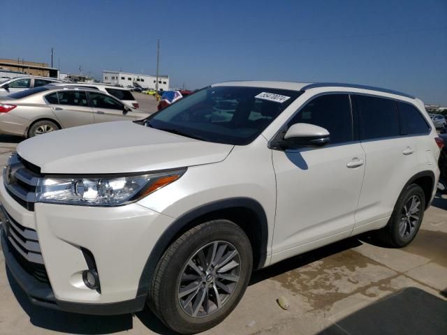 2018 Toyota Highlander SE