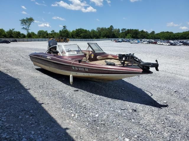 2000 Basstracker Boat