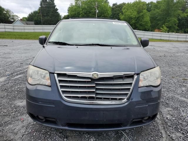 2009 Chrysler Town & Country Touring