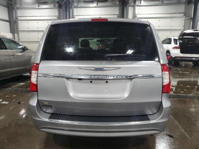 2016 Chrysler Town & Country Touring