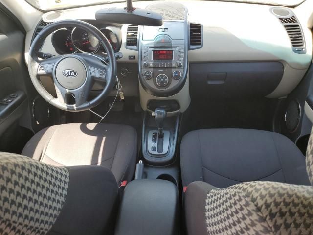 2010 KIA Soul +