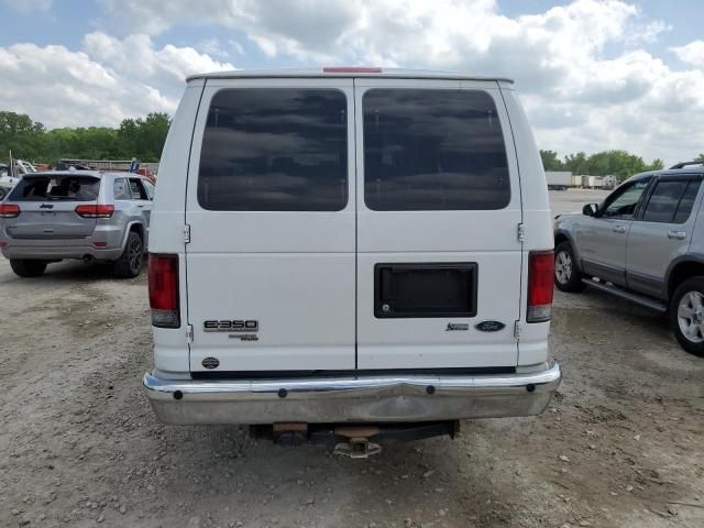 2013 Ford Econoline E350 Super Duty Wagon