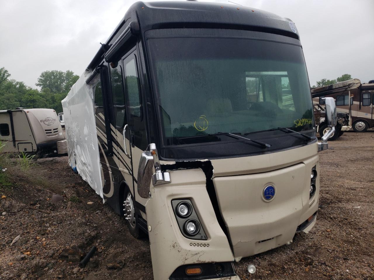 2016 Freightliner Chassis XC