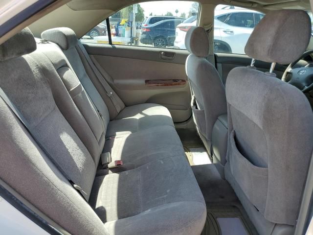 2004 Toyota Camry LE