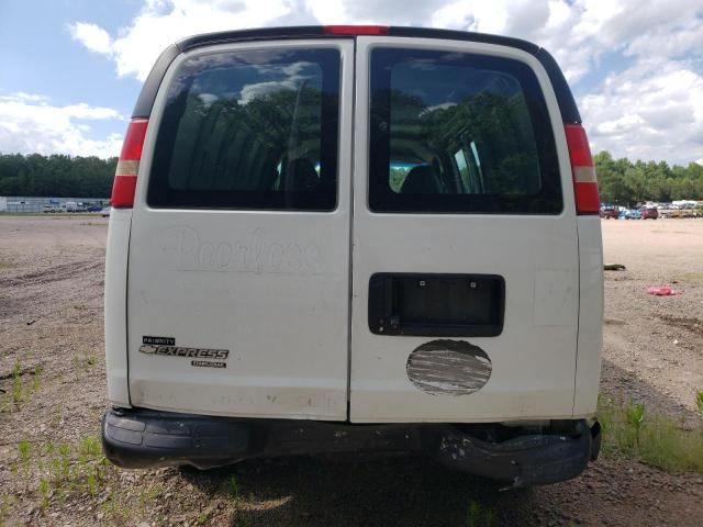 2015 Chevrolet Express G2500