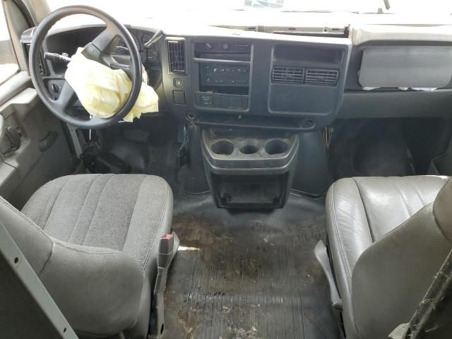 2005 Chevrolet Express G2500