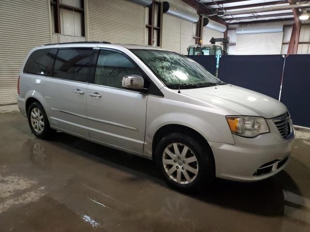 2012 Chrysler Town & Country Touring L