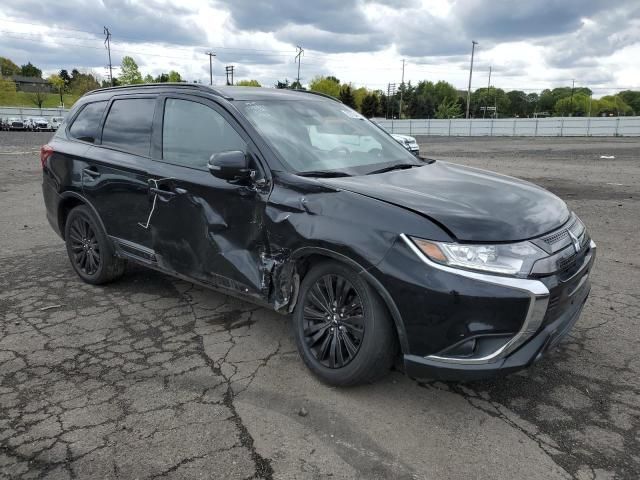 2020 Mitsubishi Outlander SE