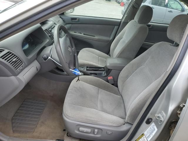 2004 Toyota Camry LE