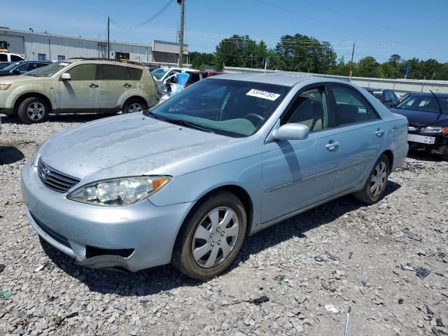 2005 Toyota Camry LE