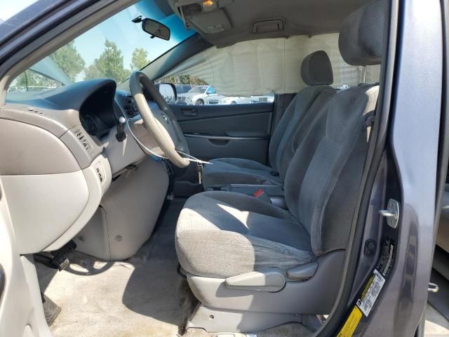 2006 Toyota Sienna CE