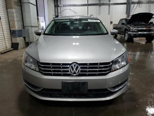 2012 Volkswagen Passat SE