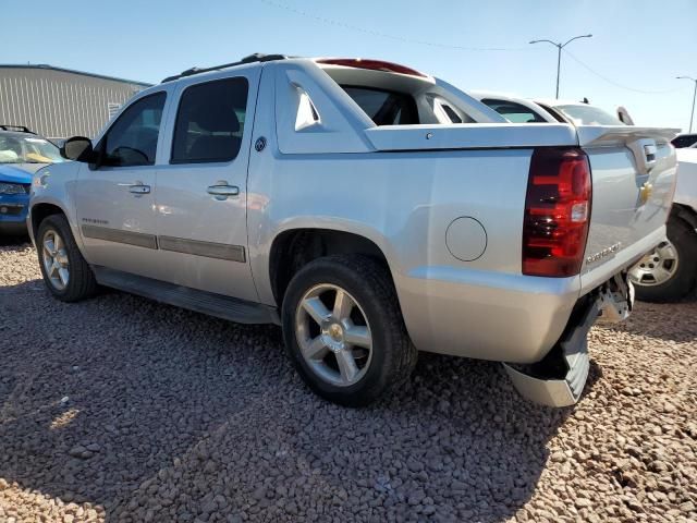 2013 Chevrolet Avalanche LS