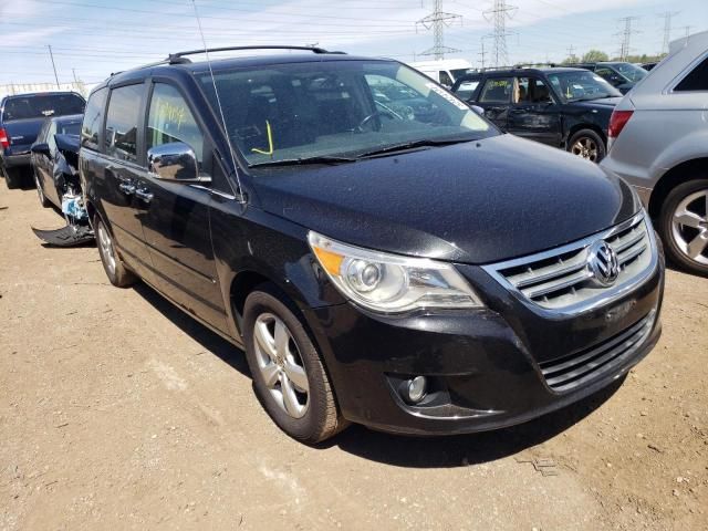 2010 Volkswagen Routan SEL