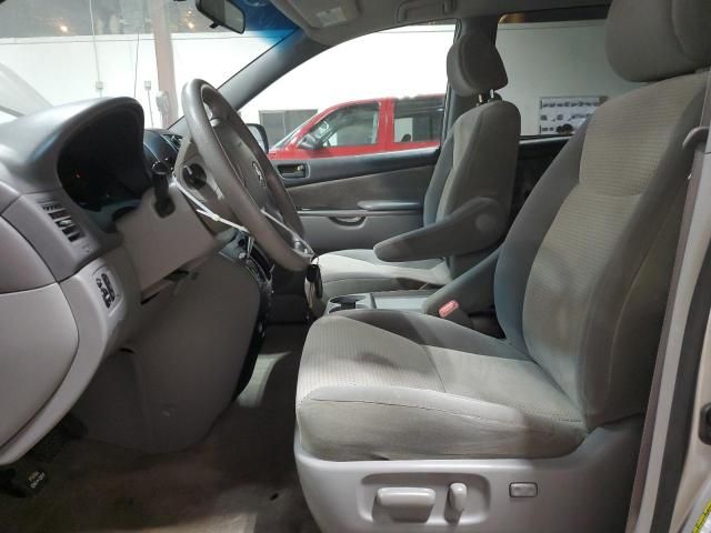 2008 Toyota Sienna CE