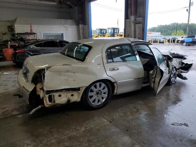 2004 Lincoln Town Car Ultimate