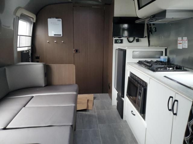 2021 Airstream Caravel