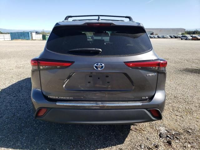 2021 Toyota Highlander Hybrid XLE