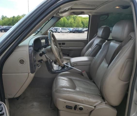 2004 GMC Yukon XL Denali