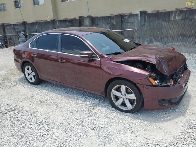 2013 Volkswagen Passat SE