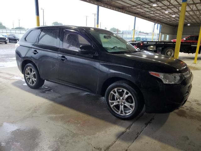 2014 Mitsubishi Outlander SE