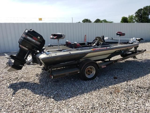 1985 Skeeter Boat