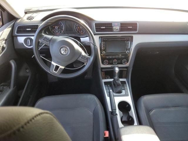 2013 Volkswagen Passat SE