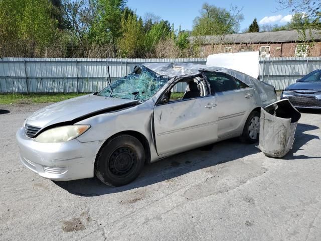 2005 Toyota Camry LE