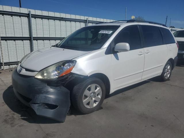 2006 Toyota Sienna XLE