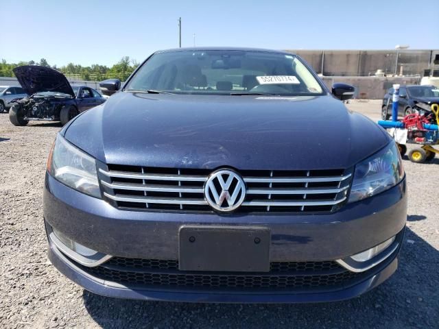 2015 Volkswagen Passat SEL