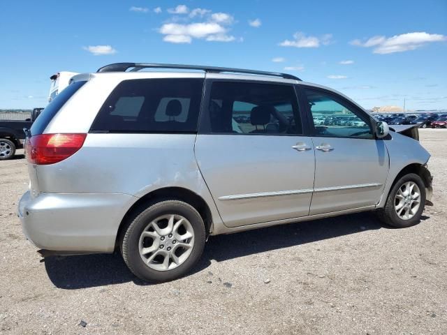 2005 Toyota Sienna XLE