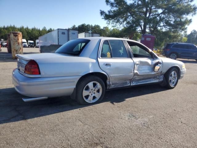 2003 Ford Crown Victoria LX