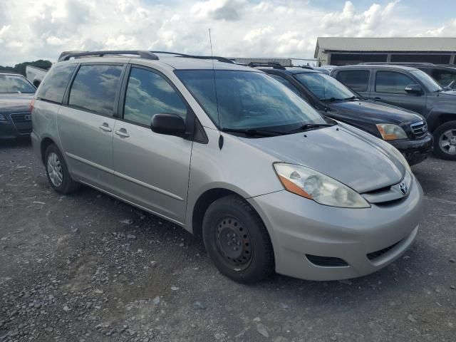 2009 Toyota Sienna CE