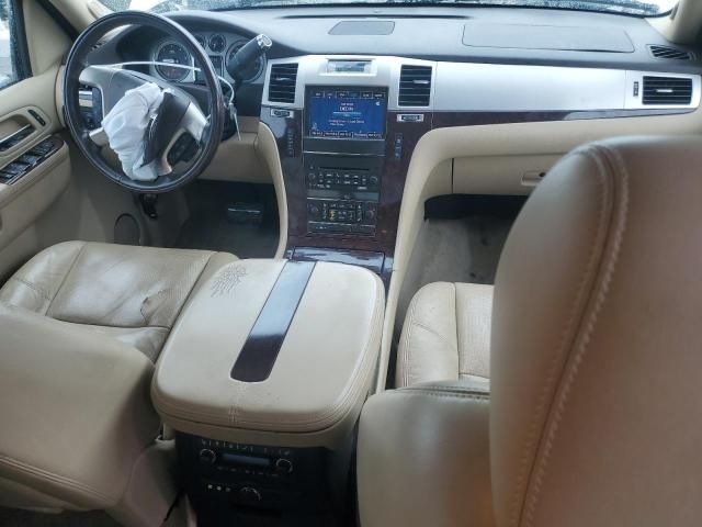 2011 Cadillac Escalade Luxury