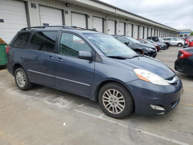 2008 Toyota Sienna XLE