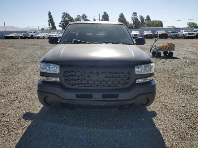 2005 GMC New Sierra C1500