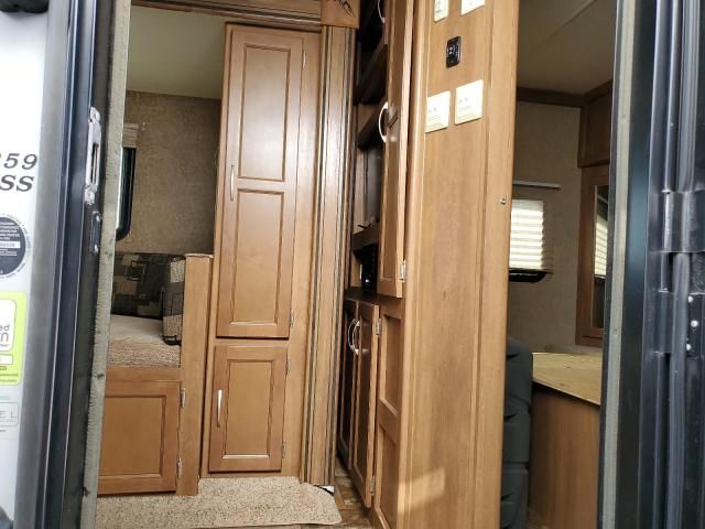 2015 Coachmen Camper