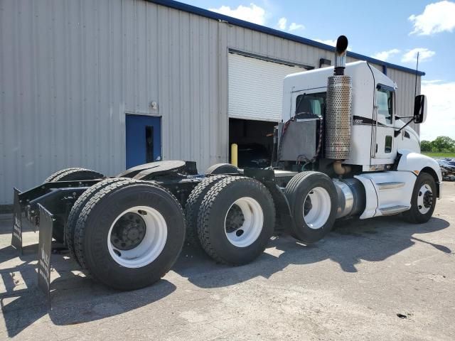 2009 Kenworth Construction T660