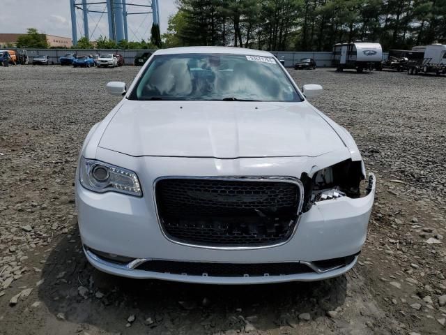 2015 Chrysler 300 Limited