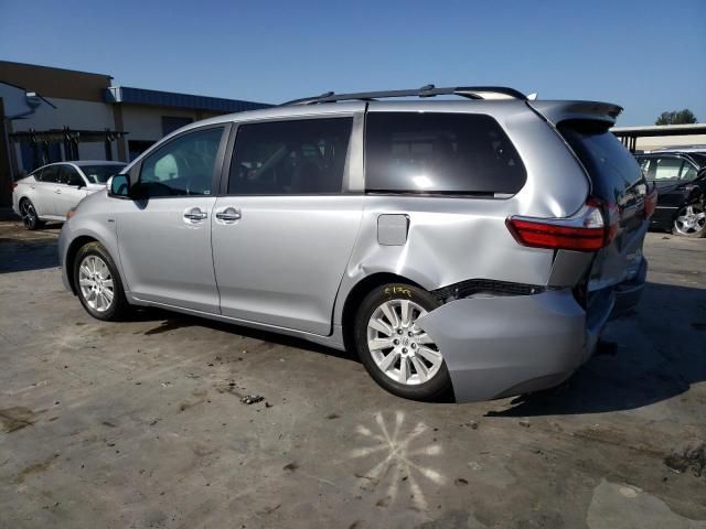 2016 Toyota Sienna XLE