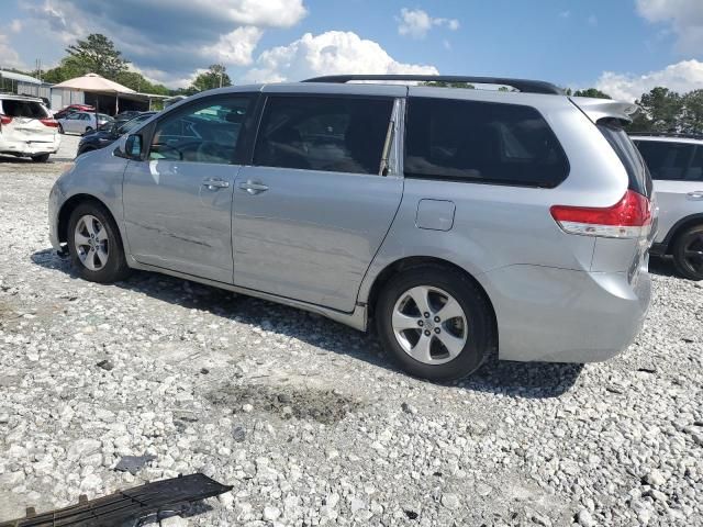 2011 Toyota Sienna LE