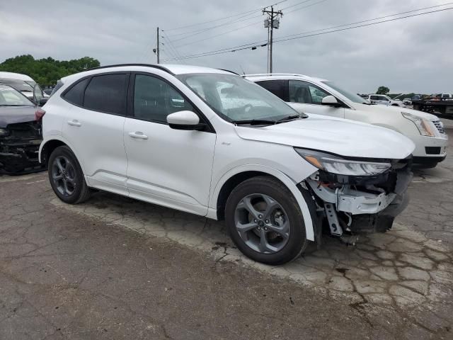 2023 Ford Escape ST Line Plus