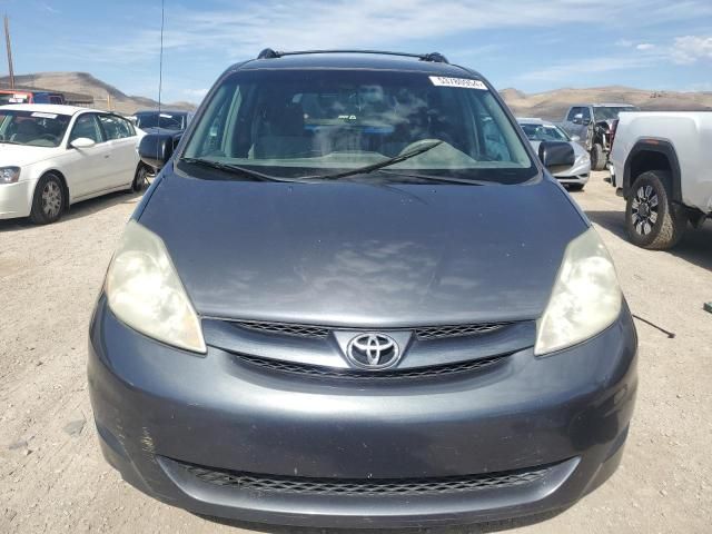 2009 Toyota Sienna CE