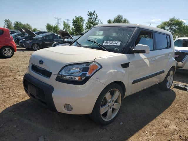 2010 KIA Soul +